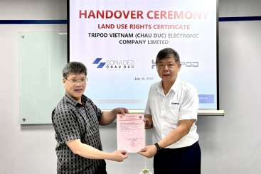 Ngày 31/7/2025, Công ty CP Sonadezi Châu Đức đã bàn giao Giấy chứng nhận quyền sử dụng đất cho Công ty TNHH Electronic Tripod Việt Nam (Châu Đức) thuộc Tập đoàn Công nghệ Tripod – Đài Loan